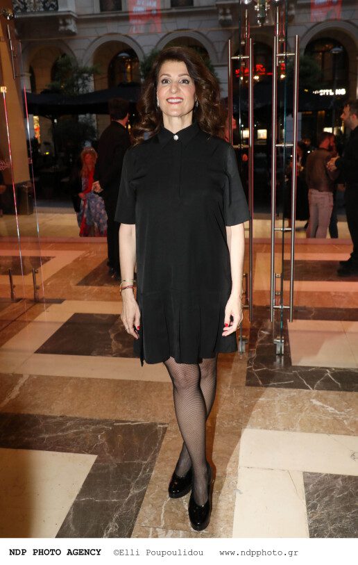 nia-vardalos-me-syntrofo__2_