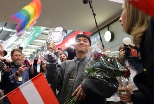 Θριαμβευτική υποδοχή για τον μεγάλο νικητή της Eurovision 2025 JJ στη Βιέννη