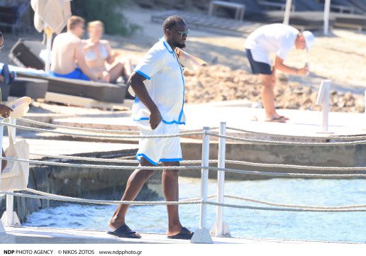 usain-bolt-mykonos-skafos__3_