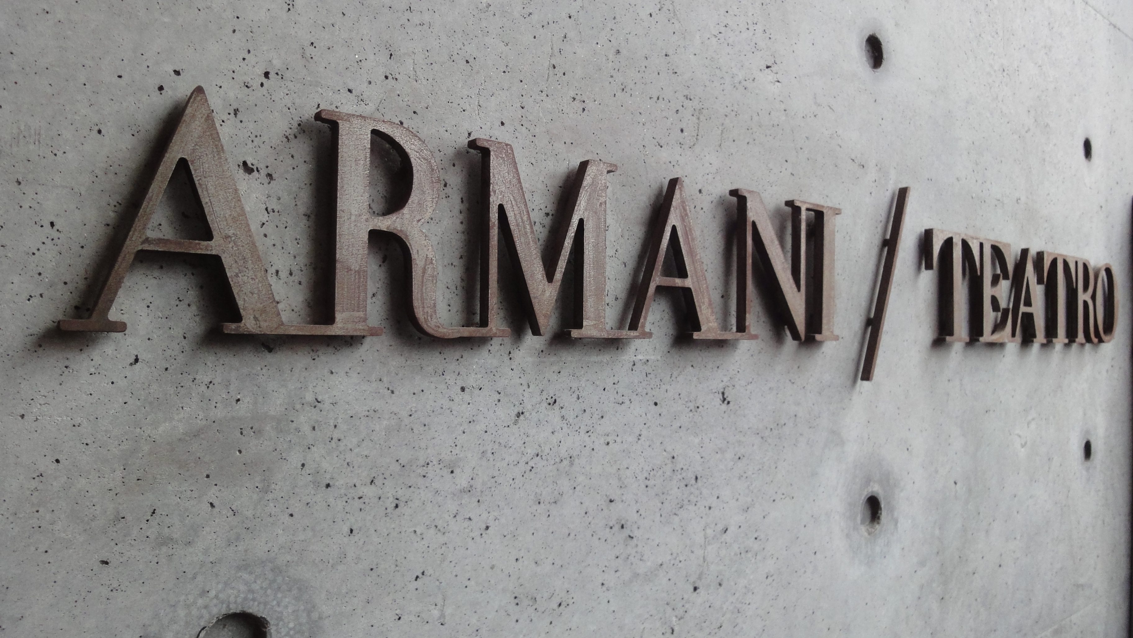 Το Μιλάνο αποχαιρετά τον σπουδαίο σχεδιαστή Τζόρτσιο Αρμάνι.