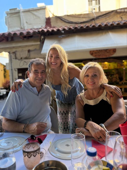 konstantinaspyropoulou1758178101372419029913726885146518104