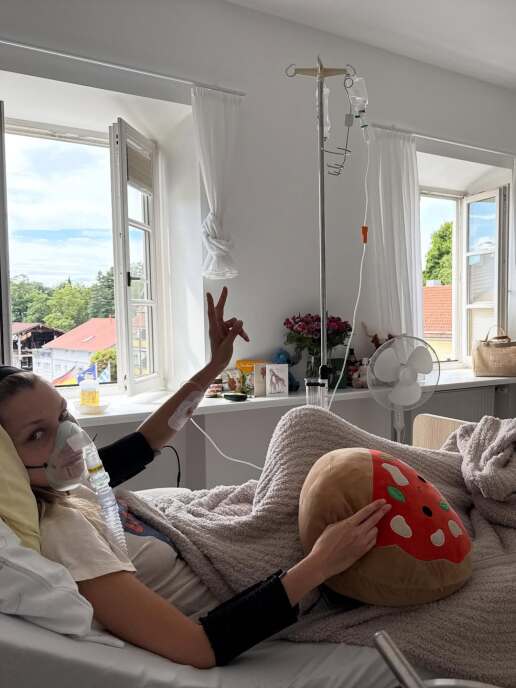 bella-hadid-photo-recovery