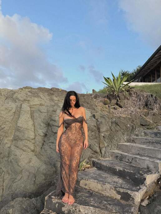 kim-kardashian-dress-instagram-photos-noe-2025-5