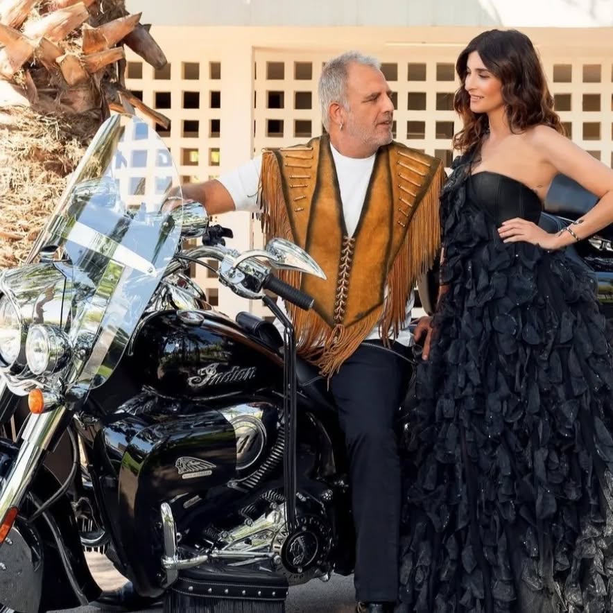 Με αφορμή την υπόθεση της Δήμητρας Ματσούκα, ο Πασχάλης Τσαρούχας μίλησε στην εκπομπή «Weekend Live» για τη δική του εμπειρία στην οδήγηση, παραδεχόμενος λάθη του παρελθόντος και τονίζοντας τη σημασία της ευθύνης πίσω από το τιμόνι.