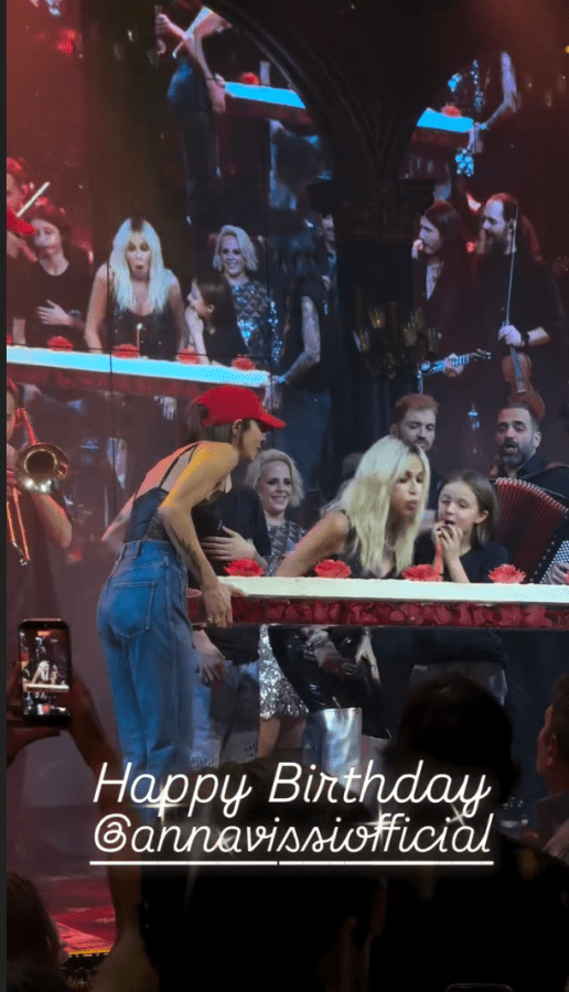 anna-vissi-genathlia-hotel-ermou-instagram-photos-3