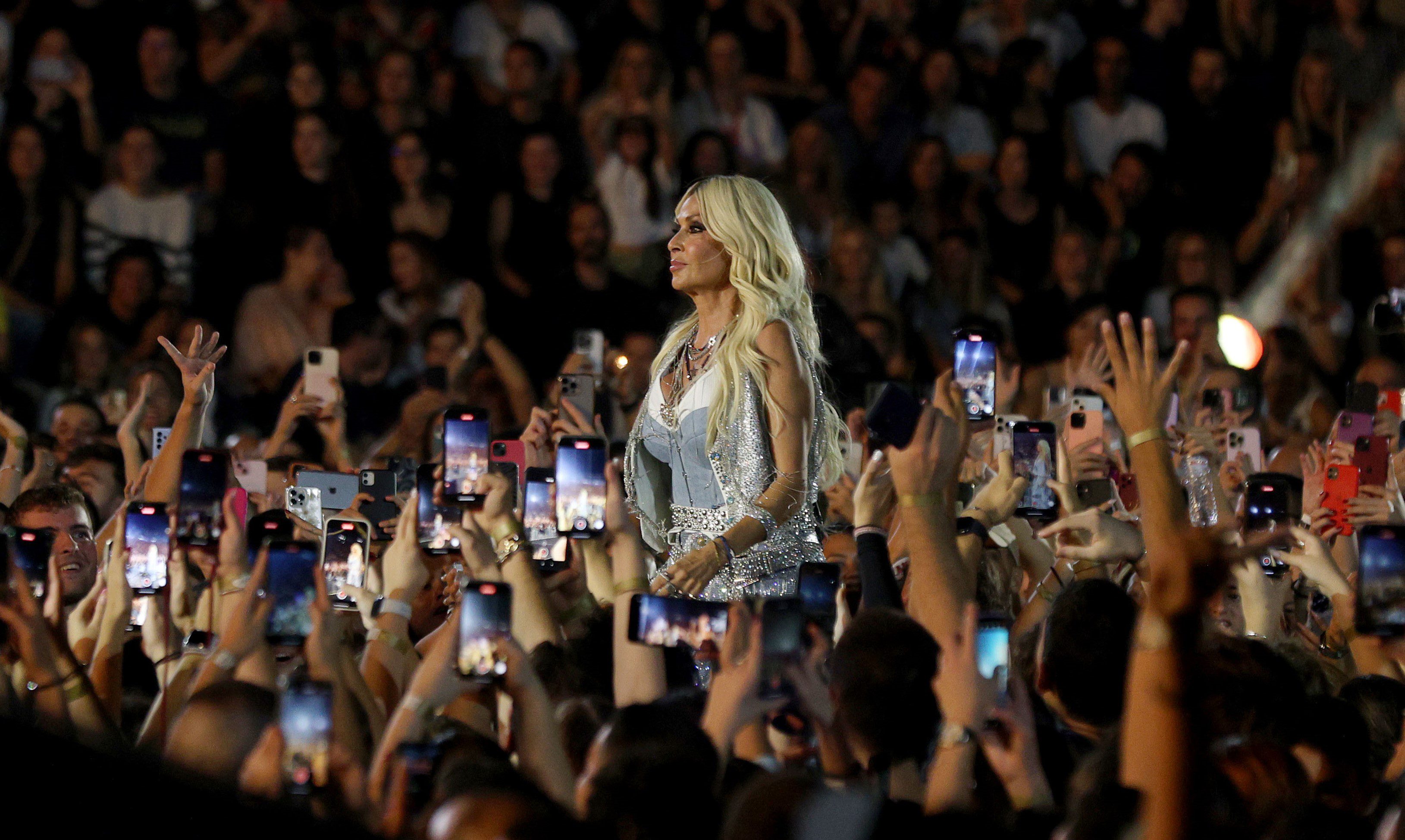 «Άννα Βίσση: Γιατί σταματά τις live εμφανίσεις – Η τελευταία σεζόν στο Hotel Ερμού και το νέο μιούζικαλ»