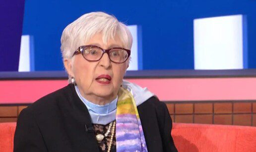 sto-para-pente-20-xronia-meta-1aa