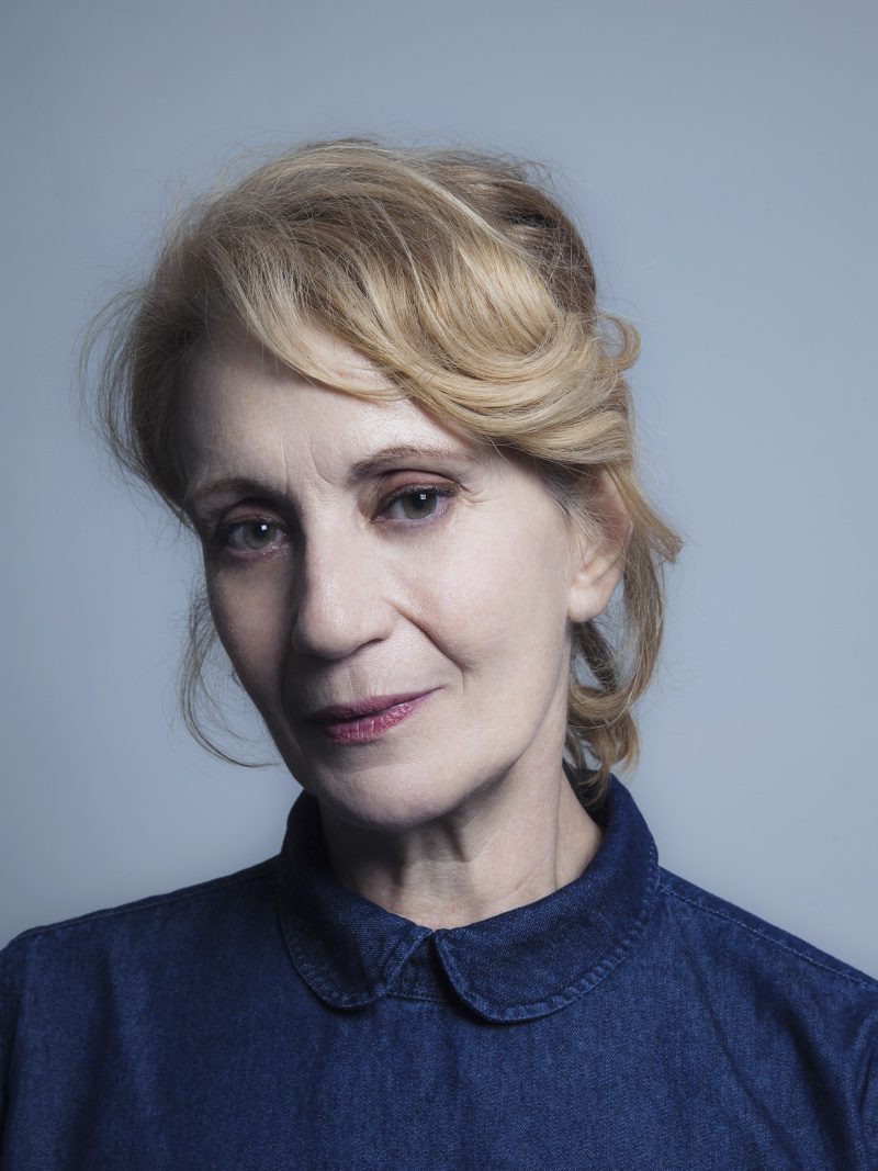 Η γνωστή ηθοποιός μιλά ανοιχτά για την άνοια του πατέρα της, τα χρόνια φροντίδας στο πλευρό του και τις απώλειες που σημάδεψαν τη ζωή της.