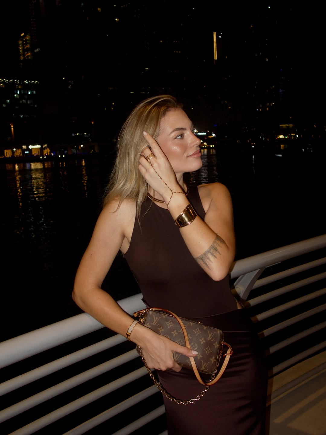 H Tzo Κουτσοκώστα υποστήριξε ότι δεν έλαβε ποτέ πραγματικό χώρο για να υπάρξει επαγγελματικά: δεν είχε χρόνο, δεν είχε ρόλο, δεν είχε λόγο και δεν της δόθηκε στοιχειώδης καθοδήγηση, παρά μόνο δύο εβδομάδες πριν αποχωρήσει από την εκπομπή.