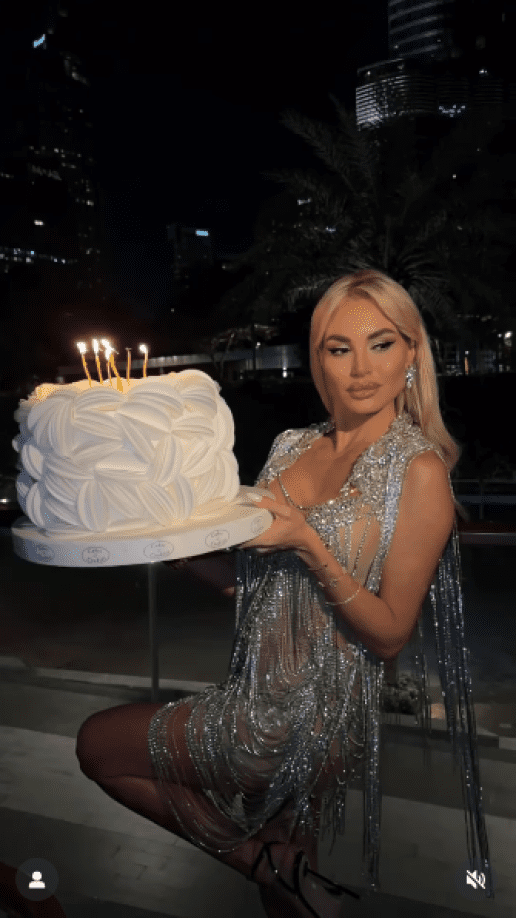 alexandra-panagiotarou-genethlia-dubai-instagram-photos-1