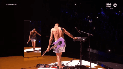 justin-bieber-tatto-hailey-bieber-grammy-2026-4