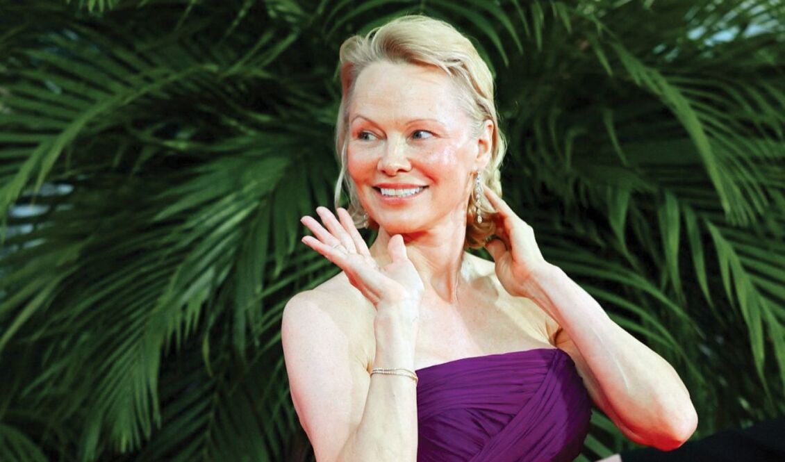 H µετάλλαξη της Πάµελα Αντερσον - Πώς από σεξοβόμβα έγινε σοφιστικέ και πάει για πουλέν του σινεμά 