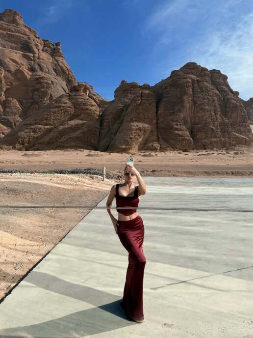 ioanna-touni-instagram-photos-alula-saudi-arabia-5