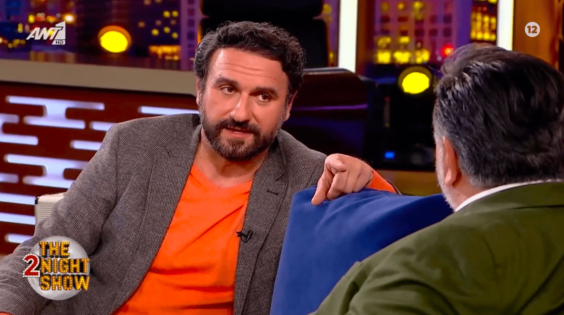 Ο Μελέτης Ηλίας μιλά με χιούμορ και ειλικρίνεια για την εφηβεία της κόρης του και το πώς έχει αλλάξει την καθημερινότητά του.