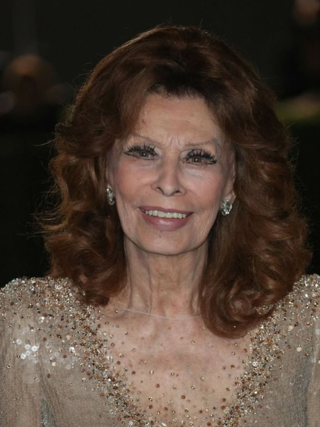 Η Σοφία Λόρεν αποκαλύπτει τη ρουτίνα άσκησης, τη φιλοσοφία ζωής και τις συνήθειες που τη διατηρούν ενεργή και ισορροπημένη.