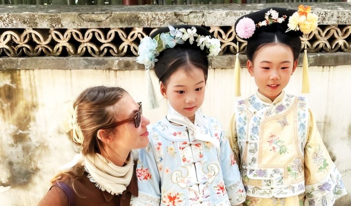 Καρολίνα Μαυρολέων διακοπές Πάσχα