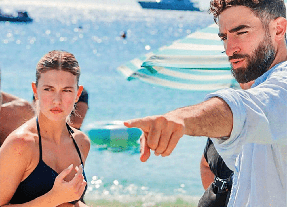 Δεν παραλείπουμε την πολυδιαφημισμένη «Mykono» του Κρίστοφερ Αντρέ Μαρκς με την Κλέλια Ανδριολάτου, που βρίσκεται στο στάδιο του post-production.  Ο σκηνοθέτης, γνωστός και ως King Otto, κάνει το ντεμπούτο του σε μεγάλου μήκους ταινία, δηλώνοντας πως «ήταν υπέροχη η συνεργασία με τόσο ταλαντούχο καστ».