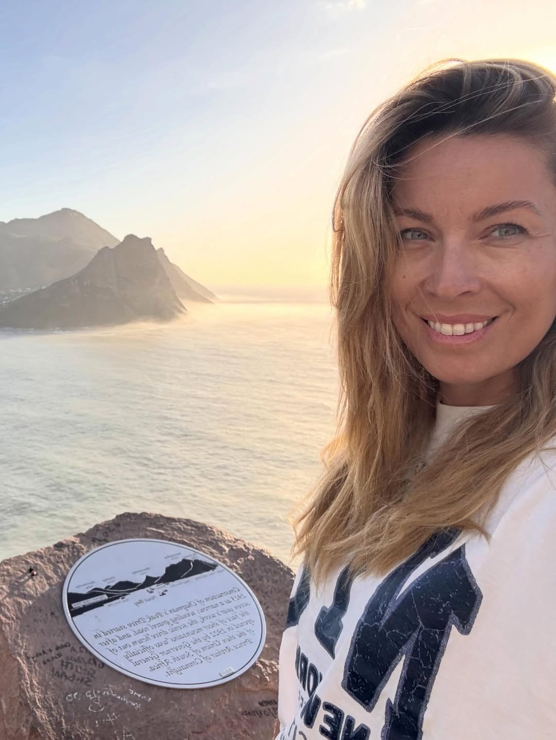 Η Μαριέττα Χρουσαλά επέλεξε τη Νότια Αφρική για μια ξεχωριστή απόδραση, γεμάτη εικόνες που συνδυάζουν θάλασσα και βουνό.