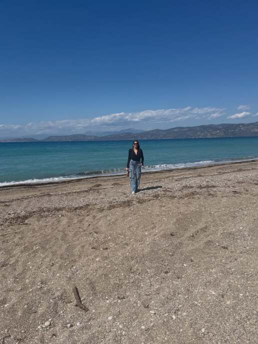 stamatina-tsimtsili-pasxa-2026-oikogeneiaka-korinthos-1