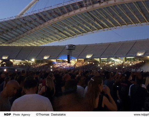 iron-maiden-athens-greece-live-bruce-dickinson-3
