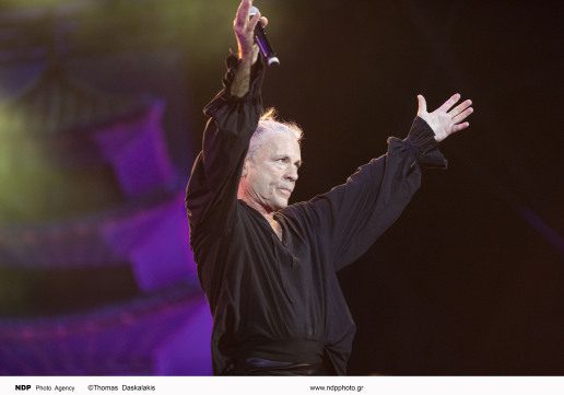 iron-maiden-athens-greece-live-bruce-dickinson-6