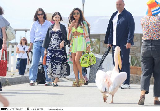 mykonos-emilly-in-paris-seson-6-photos-6