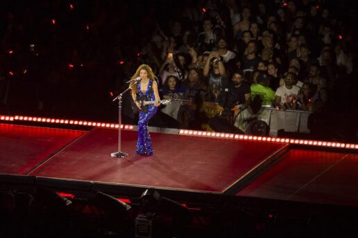 shakira-brazil-synaylia-kopakabana-photos-video-5