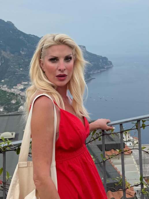 eleni-menegaki-photo-diakopes-meteo-marina-instagram-photos-summer-2026-june-2