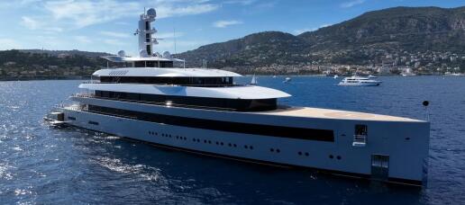 moonrise-superyacht-3