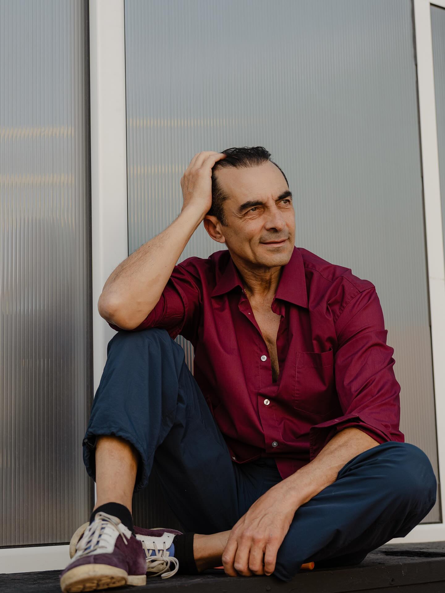 Ο Αλέκος Συσσοβίτης μίλησε για την οικονομική πίεση που βίωσε πριν από το «Είσαι το Ταίρι Μου» και την απόφασή του να επενδύσει στη γνώση.