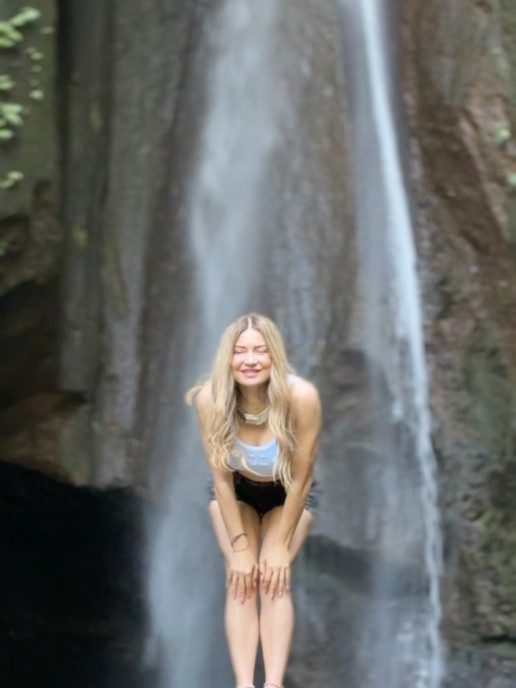 apostolia-zoi-diakopes-balli-photos-instagram-3