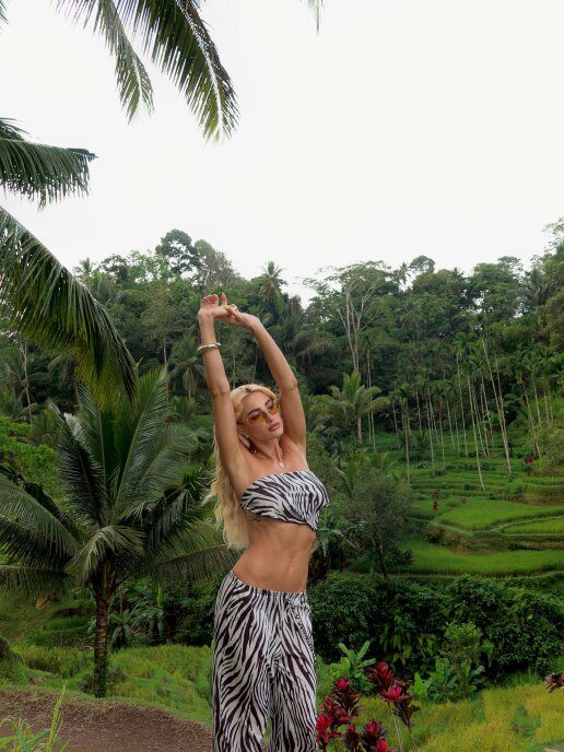 ioanna-touni-balli-news-photos-instagram-summer-jule-2026-6