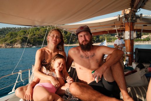 kate-hudson-summer-2026-greece-1