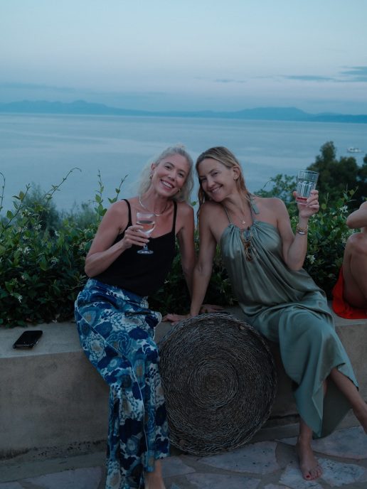kate-hudson-summer-2026-greece-16