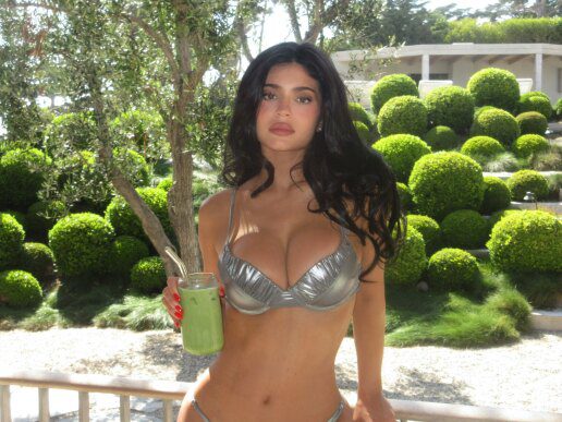kylie-jenner-instagram-photos-5