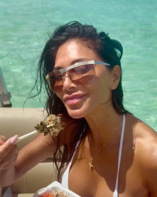 nicole-scherzinger-genethlia-48-eton-photos-10