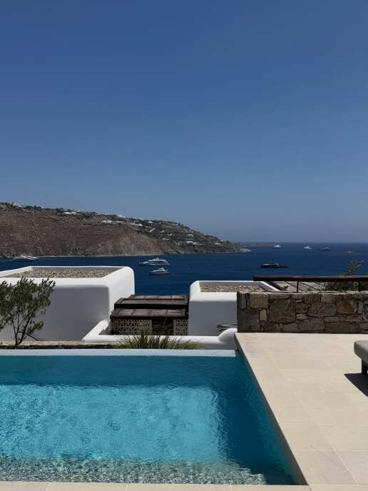 katerina-kainourgiou-mykonos-me-paidi-summer-2026-photos-10
