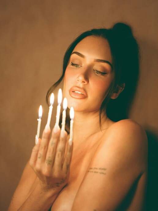 1-anastasia-karanikolaou-instagram-photo-genethlia