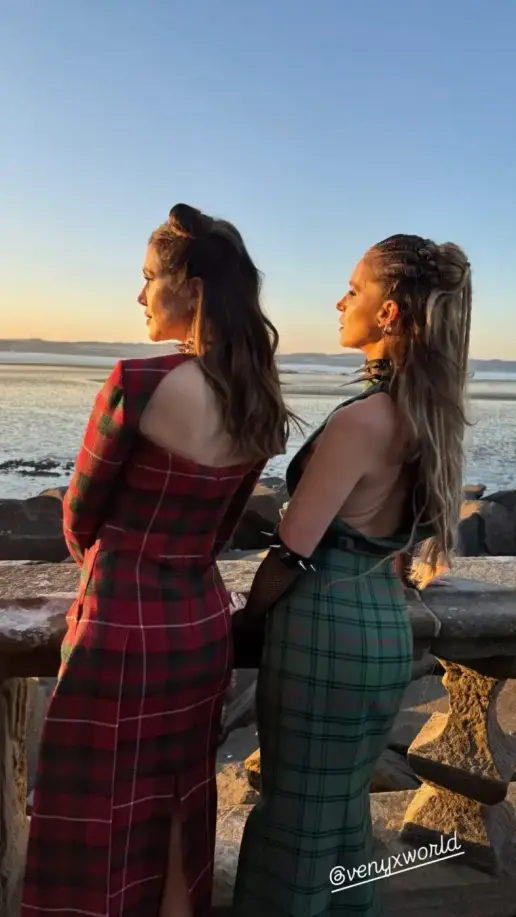 1 helactra niarxou party genethlia 30 party scotland 6