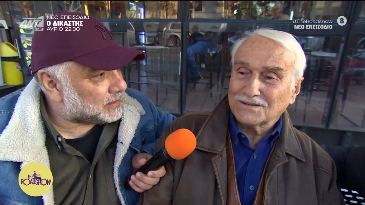 Έκλεψε την παράσταση ο κ. Τάσος, ενώ ο Γρηγόρης Αρναούτογλου τον αποκαλούσε χαμογελαστά «κύριε» λέγοντας, «συγγνώμη, κύριε, που σας βάλαμε στη μέση».