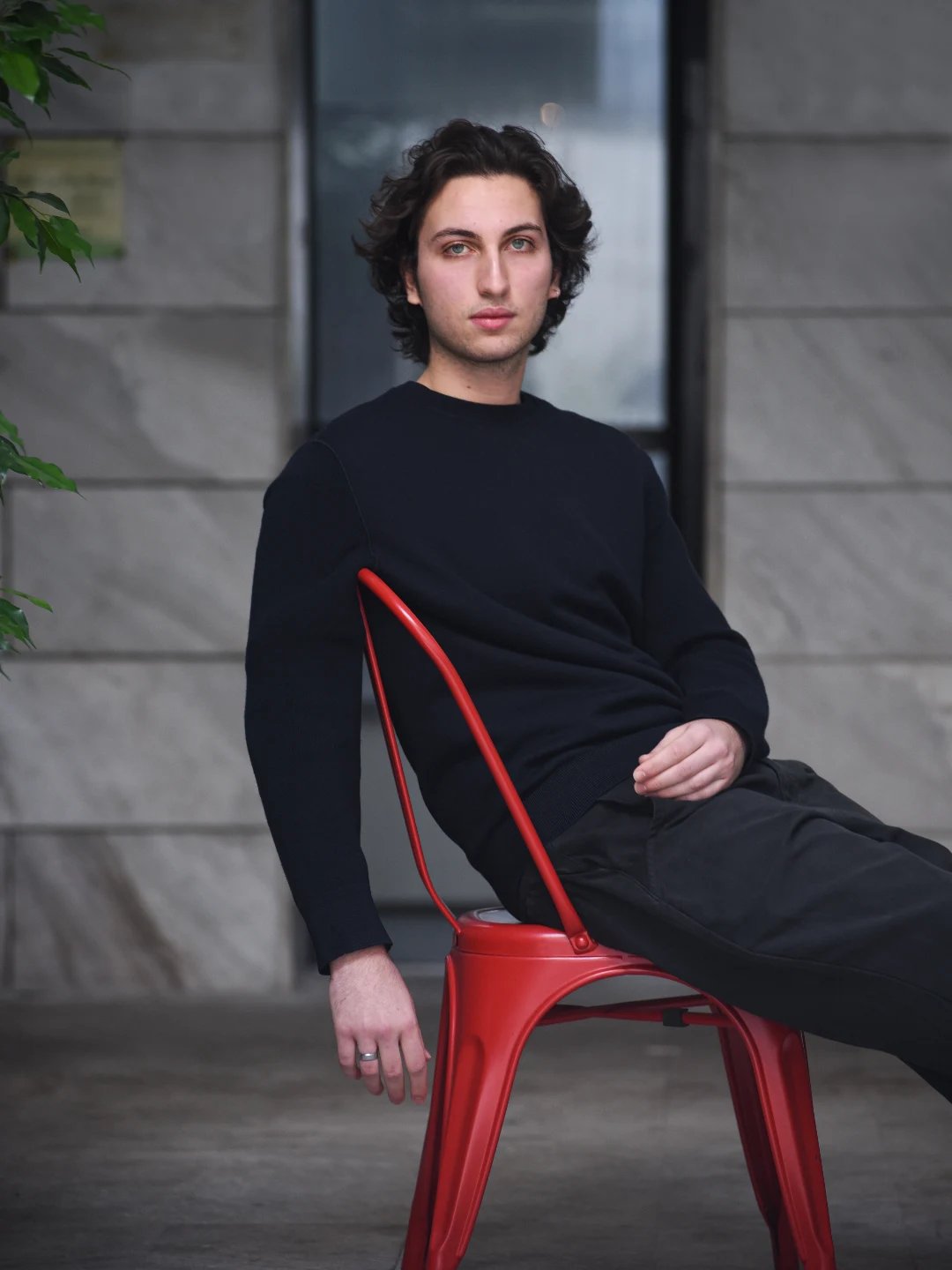 Με δάκρυα και αγάπη ο Διονύσης Σαββόπουλος ο νεότερος μίλησε για τον παππού του, αποκαλύπτοντας άγνωστες στιγμές, τα τελευταία γενέθλια και το τηλεφώνημα λίγες ώρες πριν φύγει από τη ζωή.