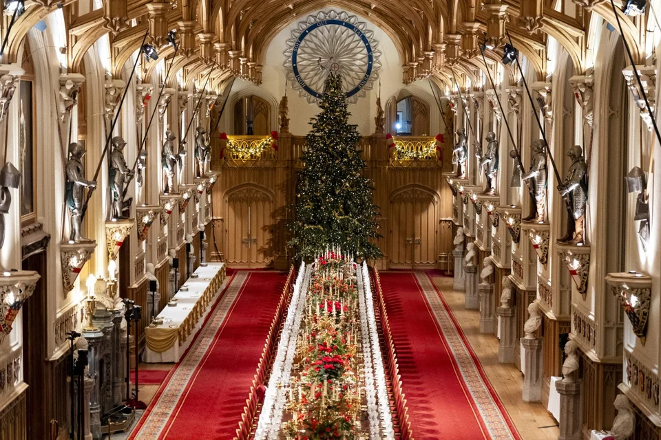 Η πριγκίπισσα της Ουαλίας, Κέιτ Μίντλετον, προκάλεσε ενθουσιασμό και θαυμασμό στο Κάστρο του Γουίνδσορ, όπου η βασιλική οικογένεια υποδέχθηκε τον πρόεδρο της Γερμανίας και τη σύζυγό του στην πρώτη κρατική επίσκεψη μετά από σχεδόν τρεις δεκαετίες.