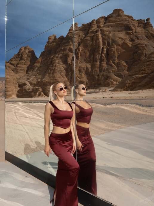 ioanna-touni-instagram-photos-alula-saudi-arabia-3