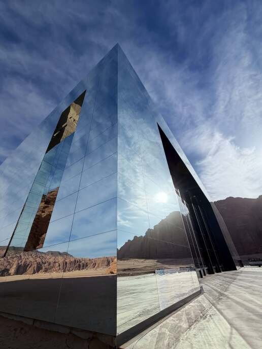 ioanna-touni-instagram-photos-alula-saudi-arabia-7