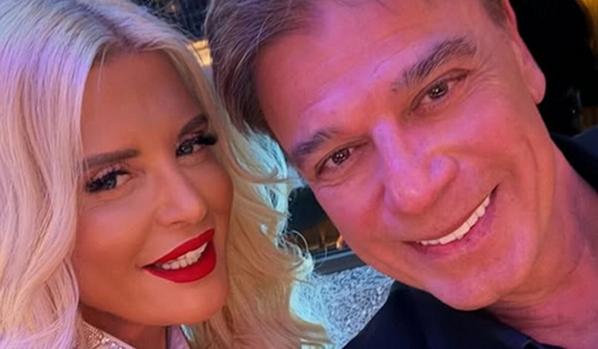 Η Μαρίνα Σταυράκη και ο Τούρκος σύντροφός της μιλούν για τη σχέση τους και αποκαλύπτουν πώς ξεκίνησαν όλα.