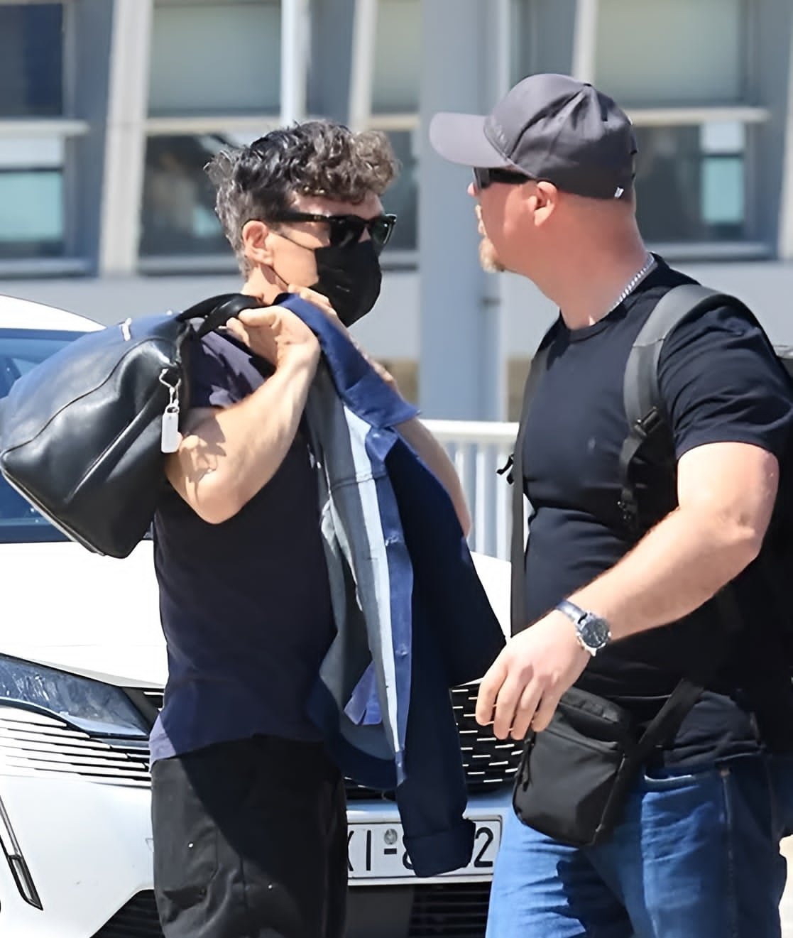 Ο Άραν Μέρφι βρίσκεται στην Κέρκυρα, όπου συνεχίζονται τα γυρίσματα του νέου μεγάλου πρότζεκτ του Ντάμιεν Σαζέλ, στο οποίο συμμετέχει ο Κίλιαν Μέρφι.