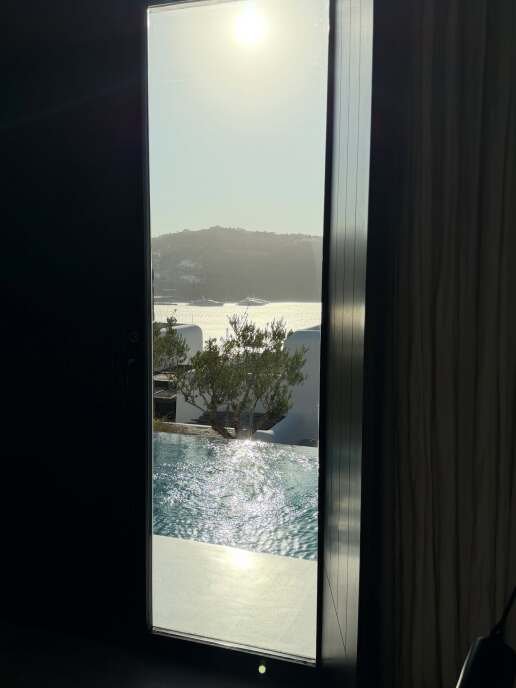 katerina-kainourgiou-mykonos-me-paidi-summer-2026-photos-12