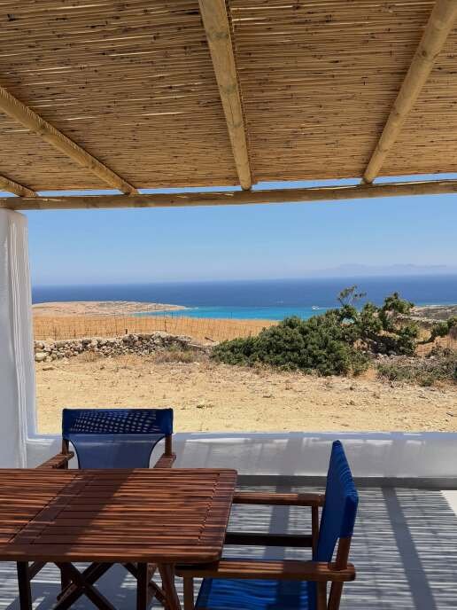 koni-metaxa-eleni-foureira-koufonisia-summer-2026-8